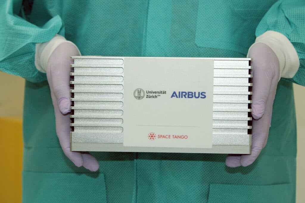 Space Tango's CubeLab - mini-lab for stem cell cultivation in space 